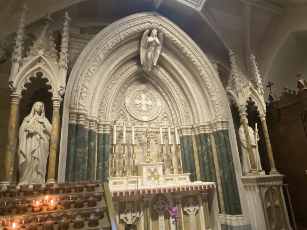 セント パトリック大聖堂のチケット、ツアー、時間、ミサ、歴史セント パトリック大聖堂のチケット、ツアー、時間、ミサ、歴史