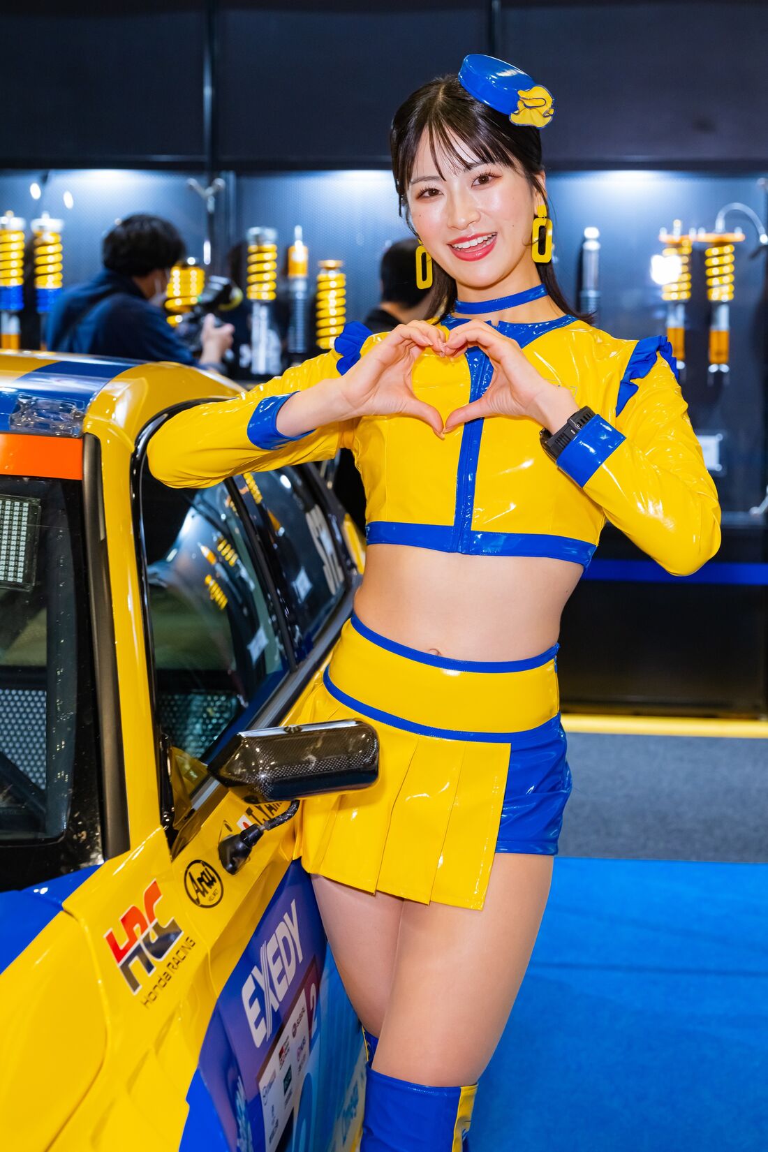 過去の動画 名物⁉『ごんた屋 コンパニオン』東京オートサロン2020 - YouTube