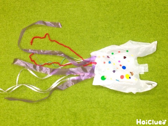 ビニール袋で作る簡単な凧の作り方 外でたこあげ– こども工作レシピ