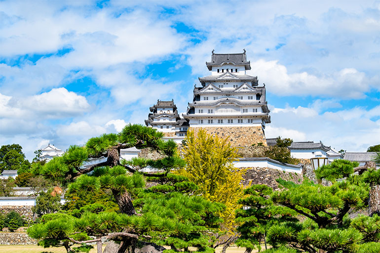 国宝であり世界遺産の美しい城「姫路城」観光の徹底ガイド - おすすめ旅行を探すならトラベルブック TravelBook