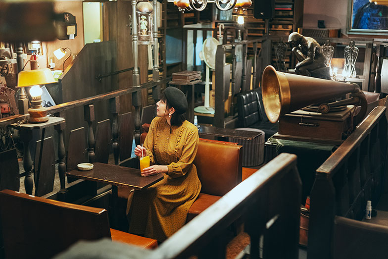 CAFE大正浪漫喫茶-秋葉原和堂-カフェ漫画喫茶ネットカフェ鍵付個室本24時間営業日本東京秋葉原