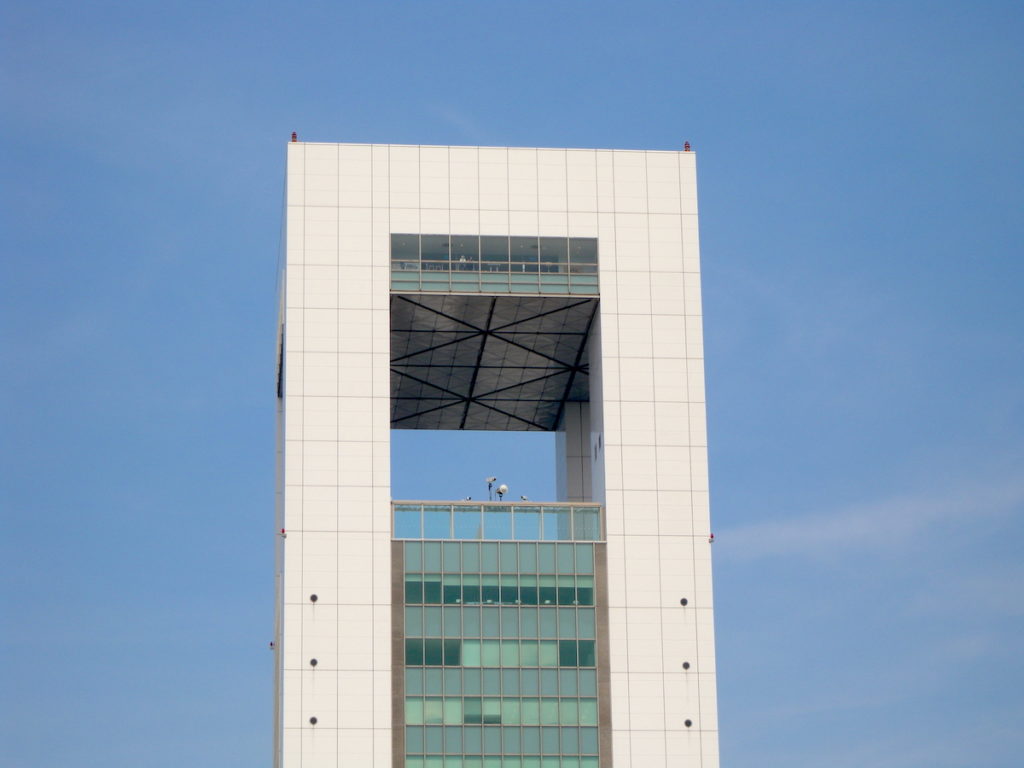 四日市市 最高の夜景！四日市港ポートビル展望室“うみてらす14” : おかぴーの三重県は最高やに