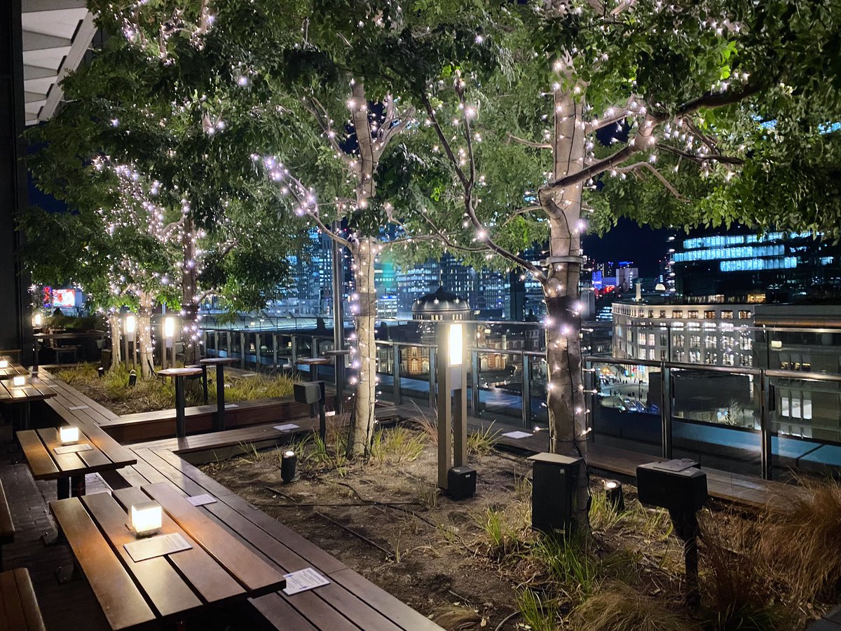 赤レンガの東京駅が真正面に見える穴場！丸ビル展望テラス＆景色ばつぐんのスタバ oto- エキスパート