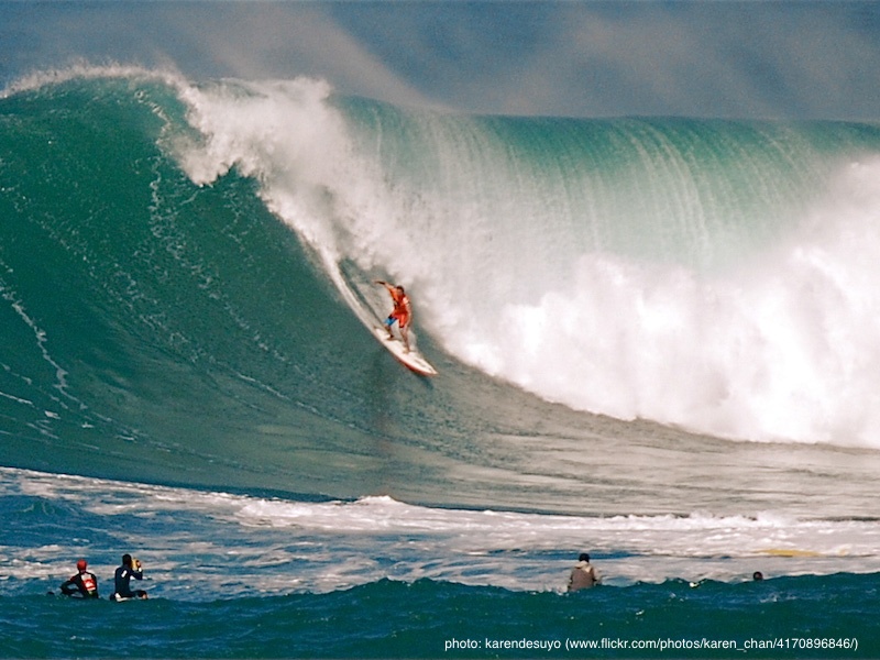 WSL 怪物級の巨大なチューブで恐れられるマウイのJAWSことPeahiを舞台にビッグウェイブ・ワールドツアー”Jaws Big WaveChampionships”がハワイ時間の12 12