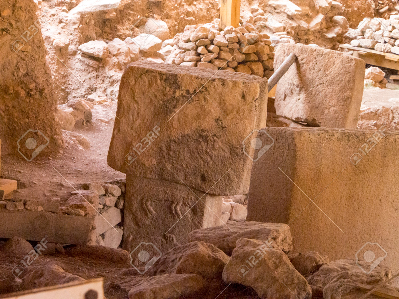 1万年以上前に人類が残した世界最古の石像がトルコ東部で複数発見されている - GIGAZINE