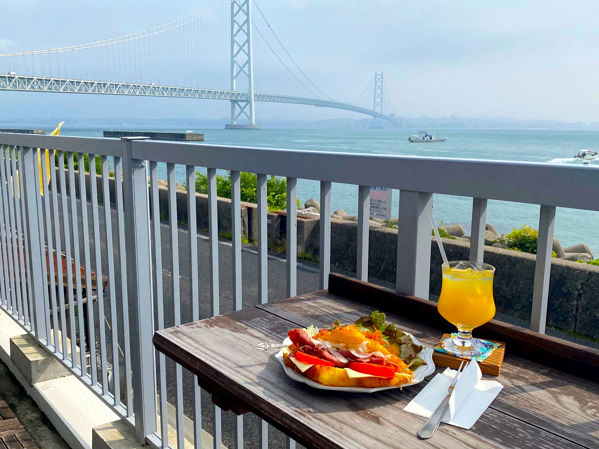 世界のレシピと淡路島の食材のバックパックフード！旅心を満たす絶景ビーチカフェKiss PRESS キッスプレス