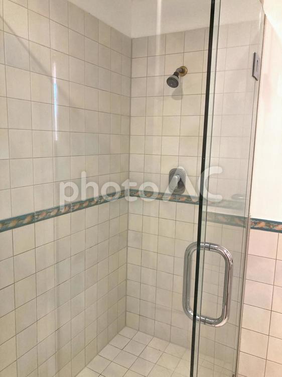 日本の水回りとこんなに違う！ 海外の「バスルーム」と「ランドリー」を分解して理解する51早 SAKI