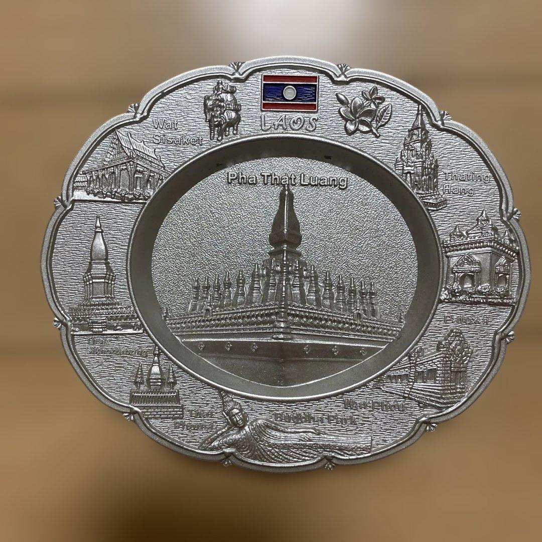 新品ラオスヴィエンチャン パトゥーサイ スノードーム スノーグローブ Mサイズ