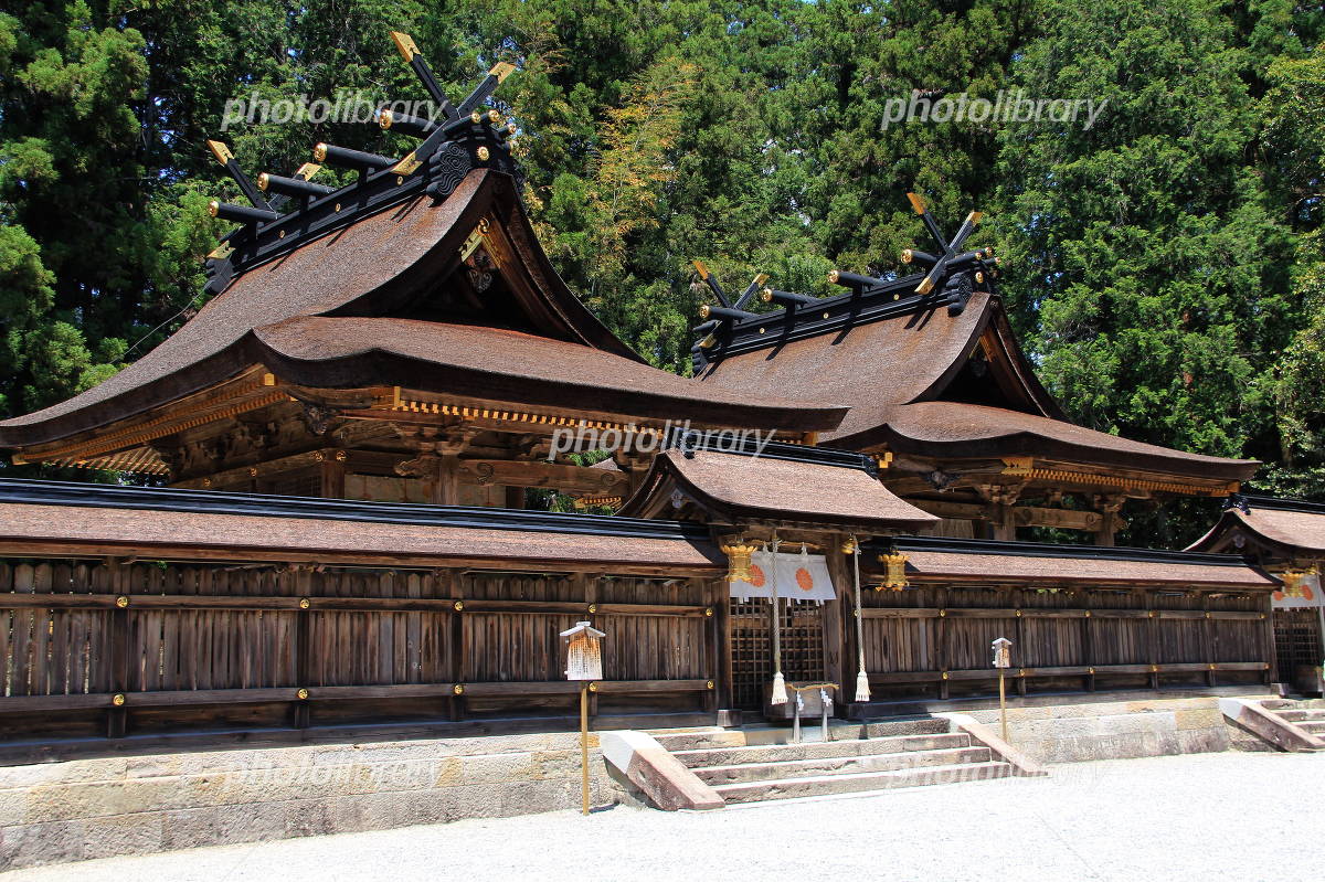 熊野本宮大社 本殿10131031806 の写真・イラスト素材アマナイメージズ