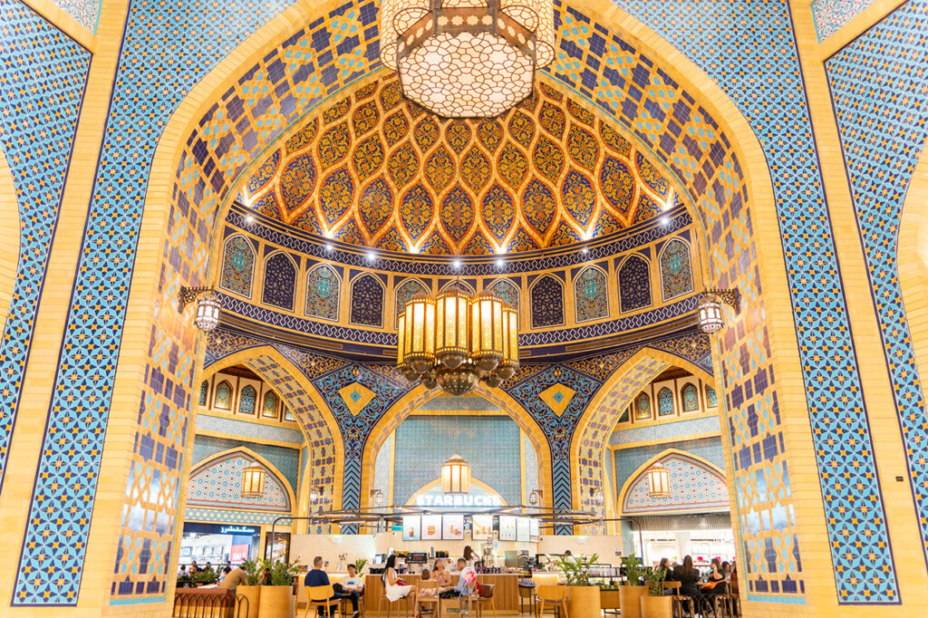 ドバイで世界を巡る～ イブン・バットゥータ・モールを探訪！』ドバイ アラブ首長国連邦