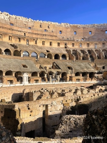 ローマ コロッセオはどんな建物？知るほど面白い芸術的な重要性とは？イロハニアート