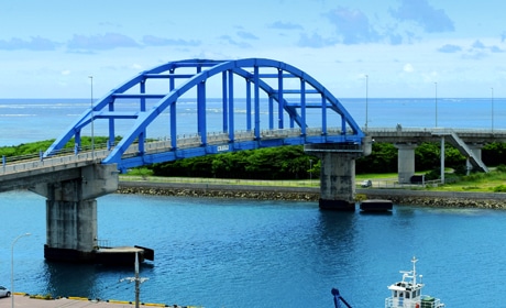 石垣島観光サザンゲートブリッジの先にある公園広場と南ぬ浜町人工ビーチ -たかをブログin石垣島