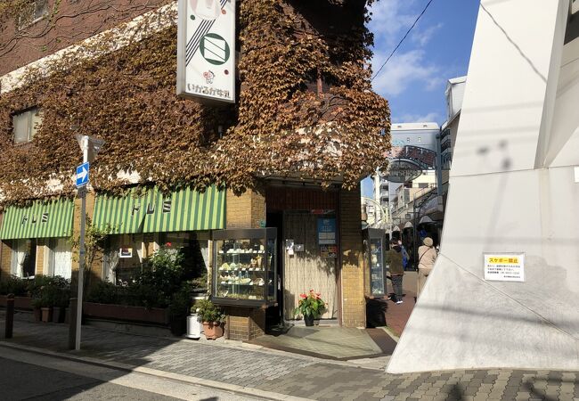 喫茶 スワン 京橋店 老舗喫茶でフルーツみつ豆 大阪市