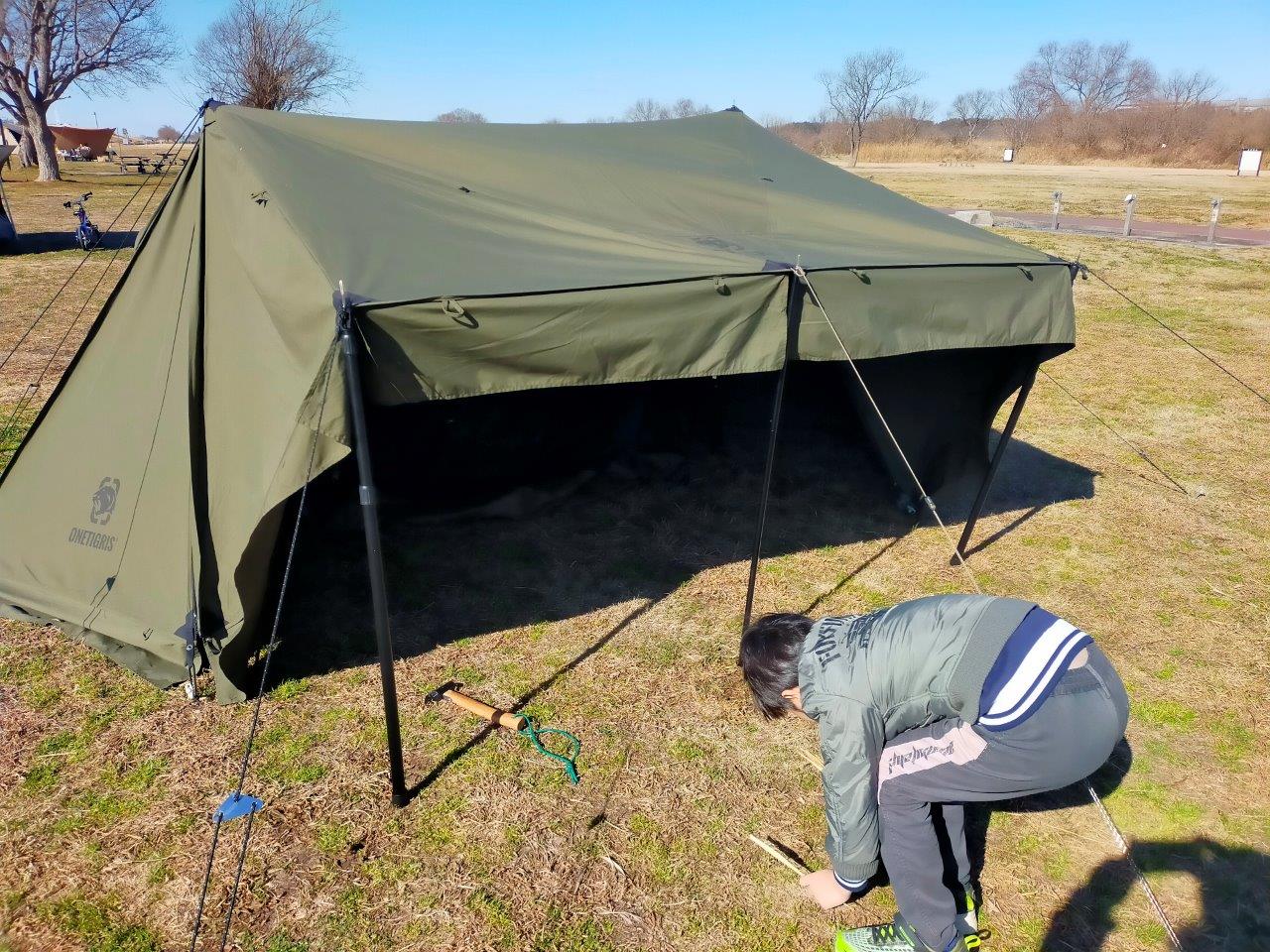 夕涼みデイキャンプでタープ初張り利根川ゆうゆう公園ぼやーじゃべっくのざんふぁん