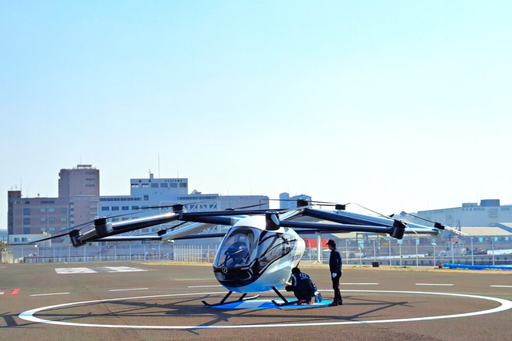 空飛ぶロボットのパイオニアmaxon group