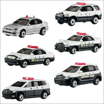 はじめてトミカ第1弾の「日産GT-R」「パトカー」「消防車」が本日3 19発売 - 価格.com