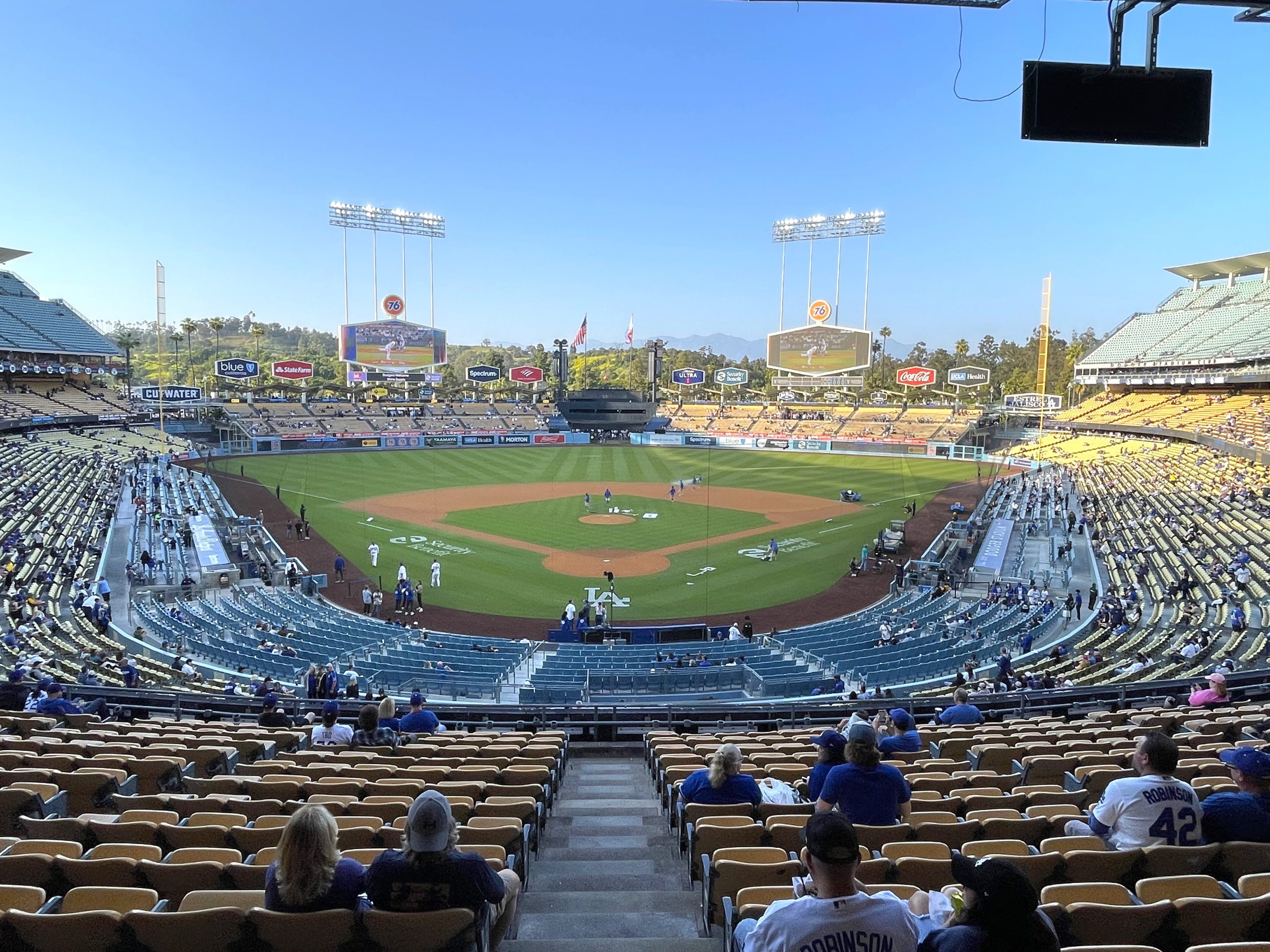 ドジャースタジアム行き方・治安『空港・ハリウッドからのアクセス、ロサンゼルスLAの危ない場所も』