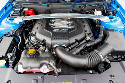 1度ちゃんと知っておきたい「エンジンルームの内部ってこうなってる」を元整備士の現役トヨタ営業マンがそれなりに分かりやすくご説明 - YouTube