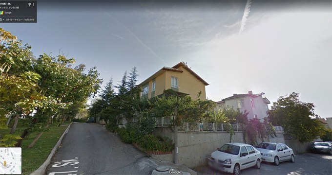 プールが家の特等席！ 豊かな自然と戯れるイスタンブールの邸宅ELLE DECORエル・デコ