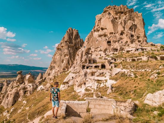 一日観光ツアー◇熱気球世界遺産カッパドキア・グリーンツアープライベート日本語ガイドウフララ渓谷 地下都市定番スポット昼食付 ハローアクティビティ