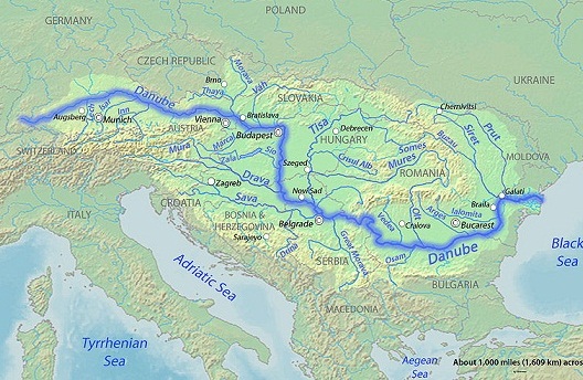 なんでドイツとスイスの国境がライン川じゃなくてここなんだろう？ : r geography