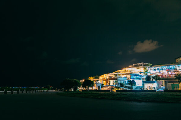 キラキラ沖縄の夜景🌃✨----------------------------------------------------- 沖縄の最旬観光情報ならココ→@okinawastory_ocvb ☆気になった夜景スポットはありましたか？ ぜひコメントで教えてくださいね