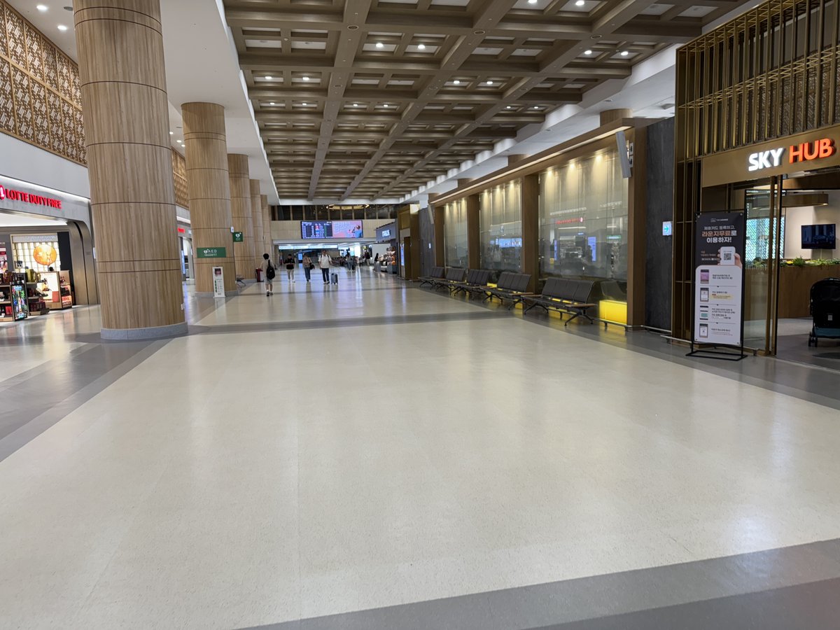 金浦空港「KAL LOUNGE」ブログ訪問記！大韓航空のビジネスラウンジをレポート！陸マイラー ピピノブのANAのマイルで旅ブログ