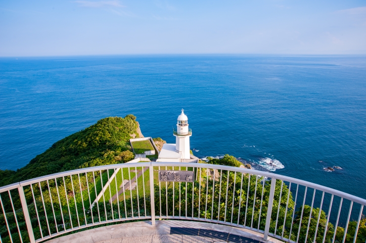 北海道:室蘭 近づけるのは一般公開のみ！絶景のチキウ岬灯台Trip.com 室蘭