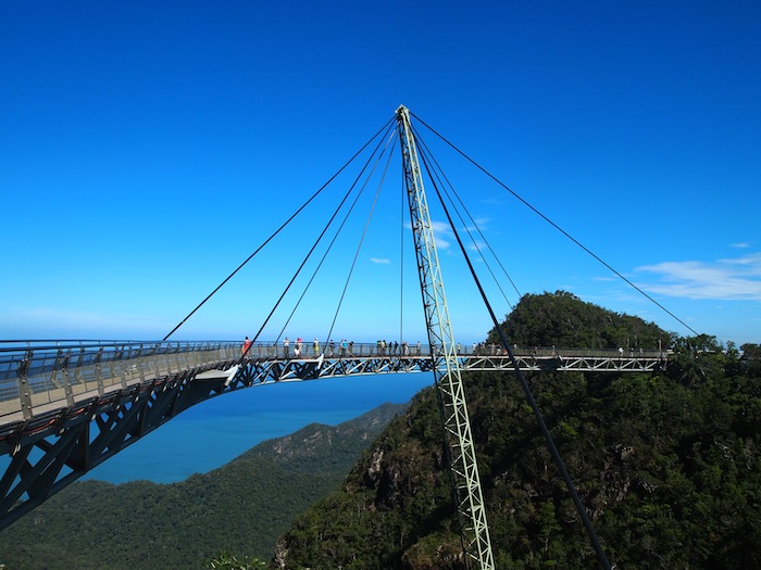 H.I.S. 絶景！スカイブリッジとスカイキャブ グラスフロア 乗車＜昼食付＞ランカウイ島 マレーシアのオプショナルツアー海外現地ツアー格安予約