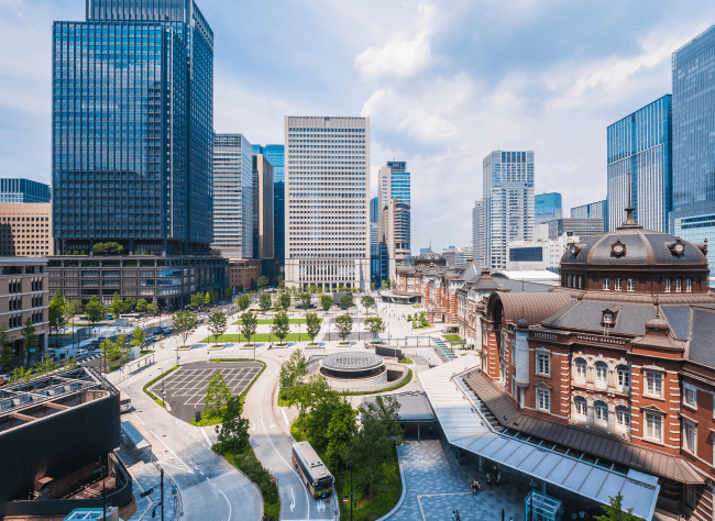 東京駅の俯瞰夜景 ホテルから東京駅が眼下に見えてずーっと眺めてました😶 2024年11月24日撮影東京東京駅東海道新幹線東海道本線東海道線上野東京ライン山手線京浜東北線ホテルメトロポリタン丸の内igersjpart_of_japan_東京カメラ部