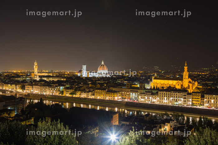 フィレンツェからボンジョルノ！：フィレンツェ ジョットの鐘楼からの夜景