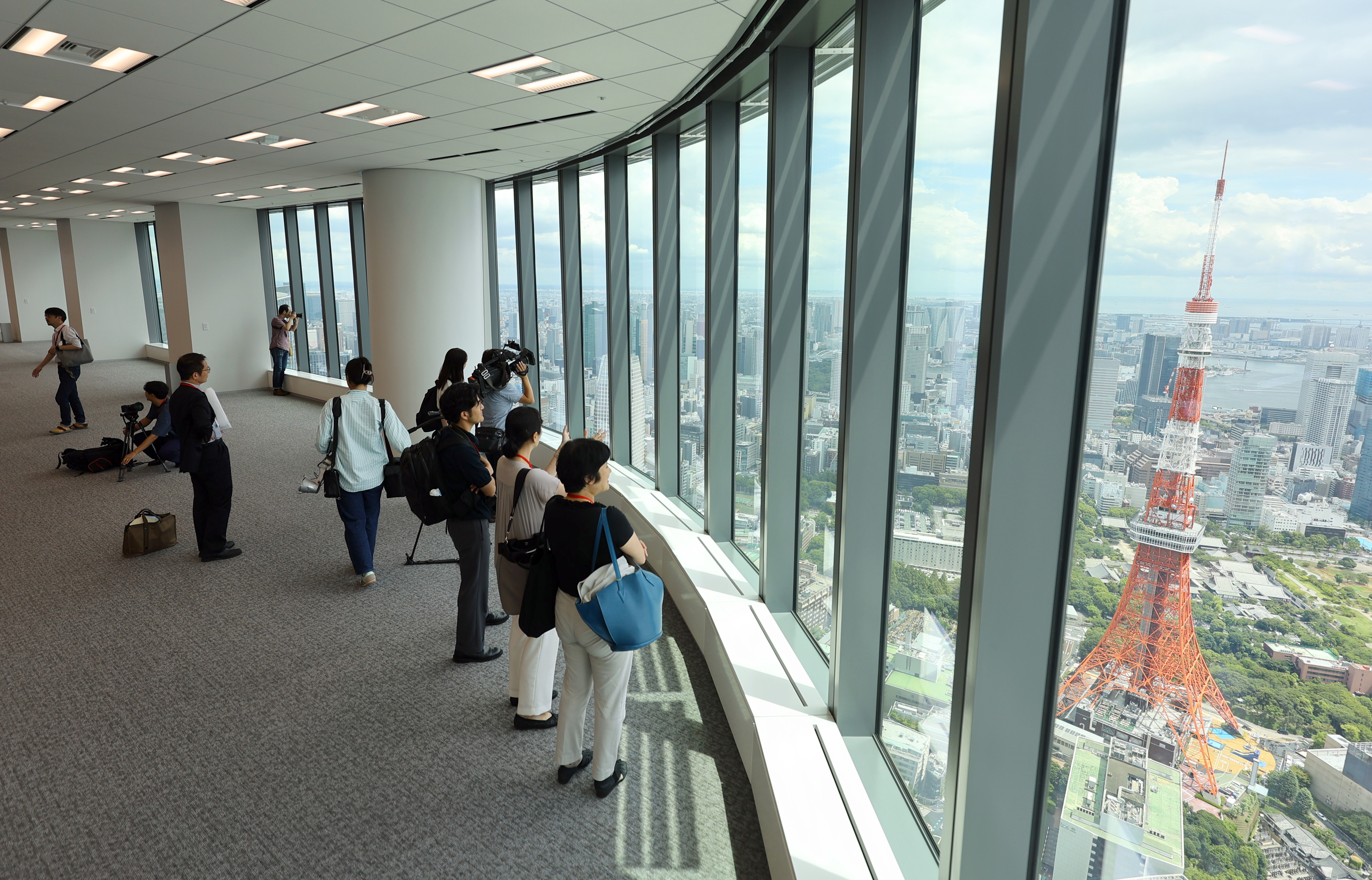 悲報 ♪麻布台ヒルズ33.34階展望フロア・無料開放を終了karen*のほっと一息カフェタイム