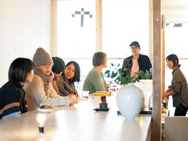 建築家・能作淳平が作る、地域とつながる空間 「シェアする商店 富士見台トンネル 」にて行った 「建築家の仕事術・能作淳平氏インタビュー」を公開東京ガスコミュニケーションズ株式会社