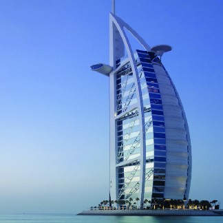 高さ585メートル「世界一高い場所」のラウンジ体験！ ドバイ「ブルジュ・ハリファ」朝日新聞デジタルマガジン＆ and