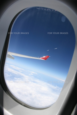 澄んだ青い空を飛行中の飛行機イラスト素材透過、PNGフリー画像ダウンロード - Pngtree