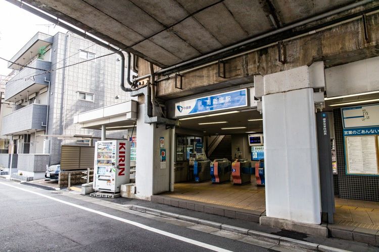 新宿駅の改札に裸のおっちゃんが現れた結果 →GIfと動画像 –