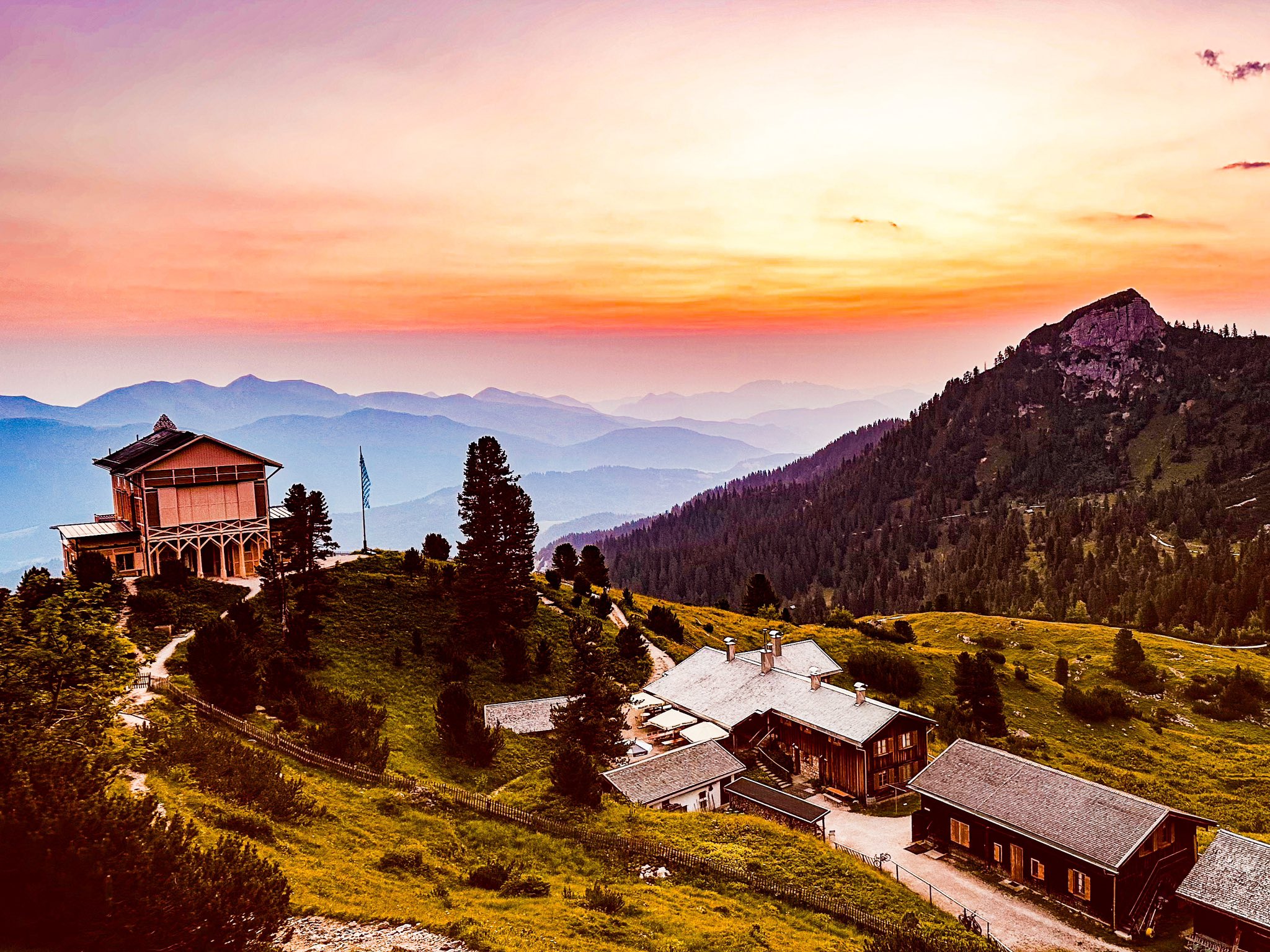 ドイツ ヴィアーシェム・エルツ城周辺の観光スポットおすすめ6選！充実した旅行を！ - おすすめ旅行を探すならトラベルブック TravelBook