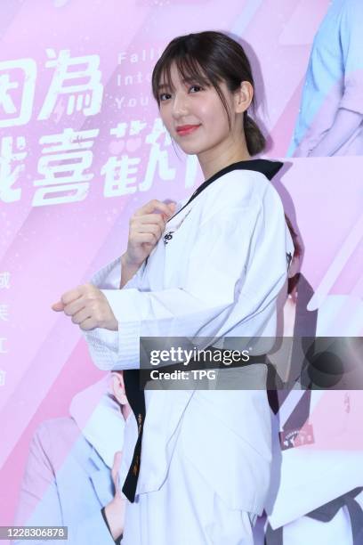 フォトエッセイ擁抱過去的我：Me, Myself and I 台湾版