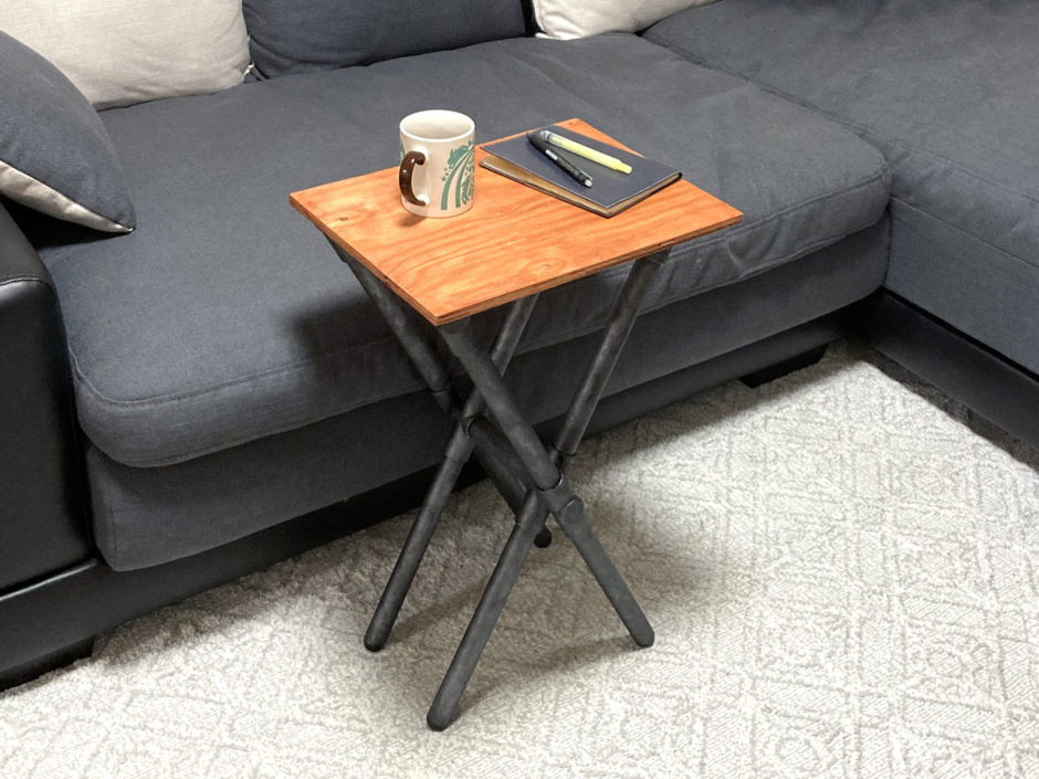 新作サイドテーブル の巻 @46textures._camp 👈他の製作ギアはコチラ✨ランタンスタンドの役目を果たし、ラックに置けば飾り台としても使えるサイドテーブルを製作しました😉 こんなのお好きですか〜🫶----------------