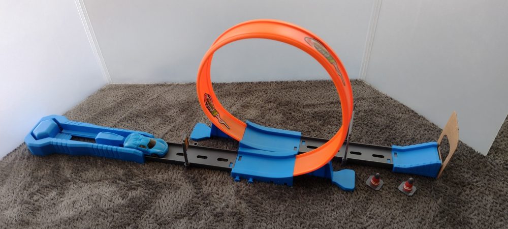 アクロバティックコースターを組み立ててみよう