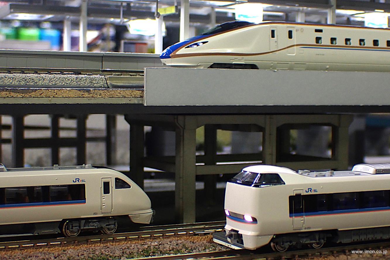 moku TRAIN 683系サンダーバード