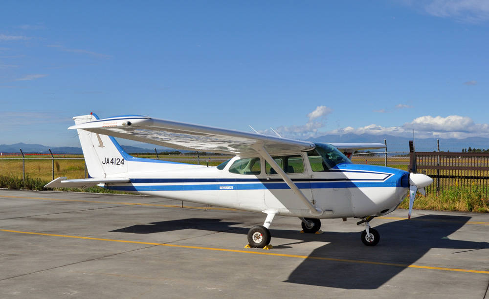 セスナ機 飛行機 についてアルファーアビエィション