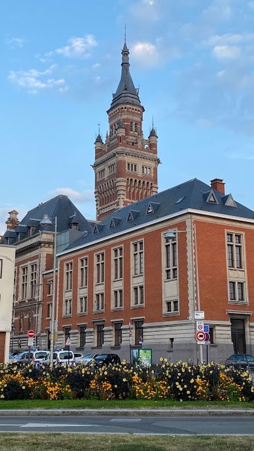 アウトレット運河 in Hauts-de-FranceWalking