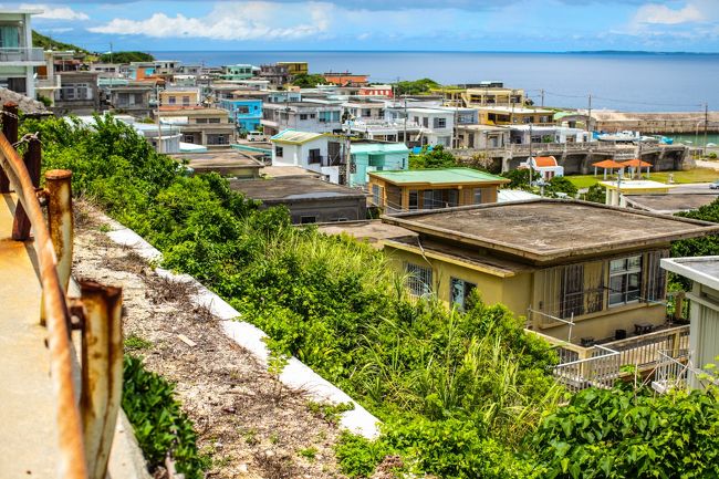 沖縄 宮古島市 宮古島平良地区の街並みの写真素材100522148- PIXTA