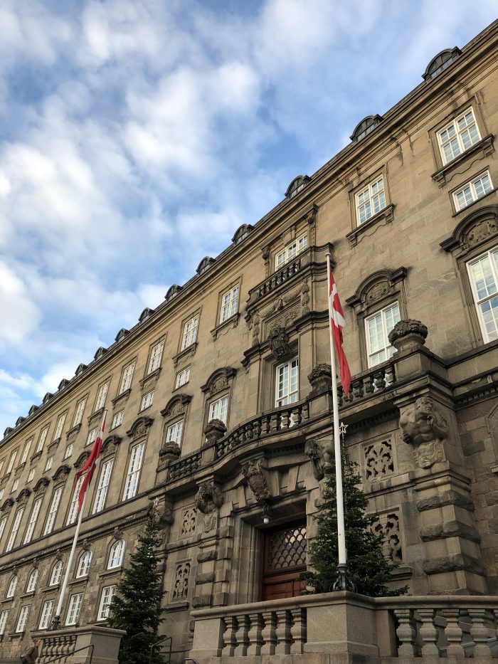 🇩🇰コペンハーゲン一人旅⑧ 朝イチの最高すぎるクリスチャンボー城、そしてローゼンボー城おくら