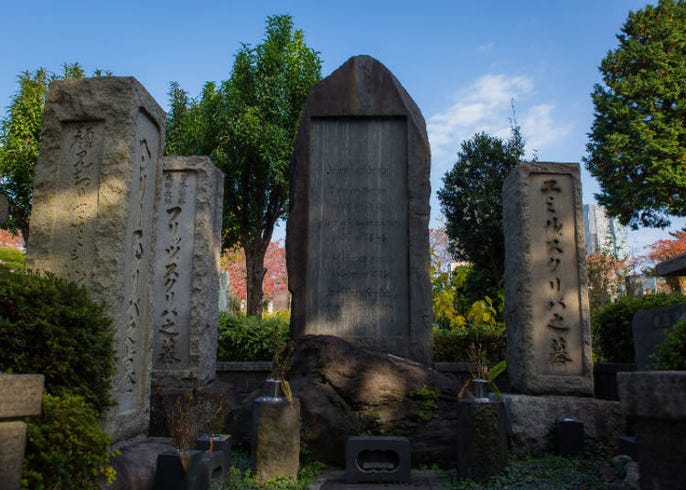 青山霊園の高峰博士墓所にサインボードを設置！ - 高峰譲吉博士研究会