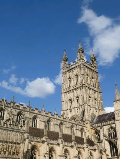 ロケ地ツアー ファン必見！ハリー・ポッターのロケ地めぐりツア