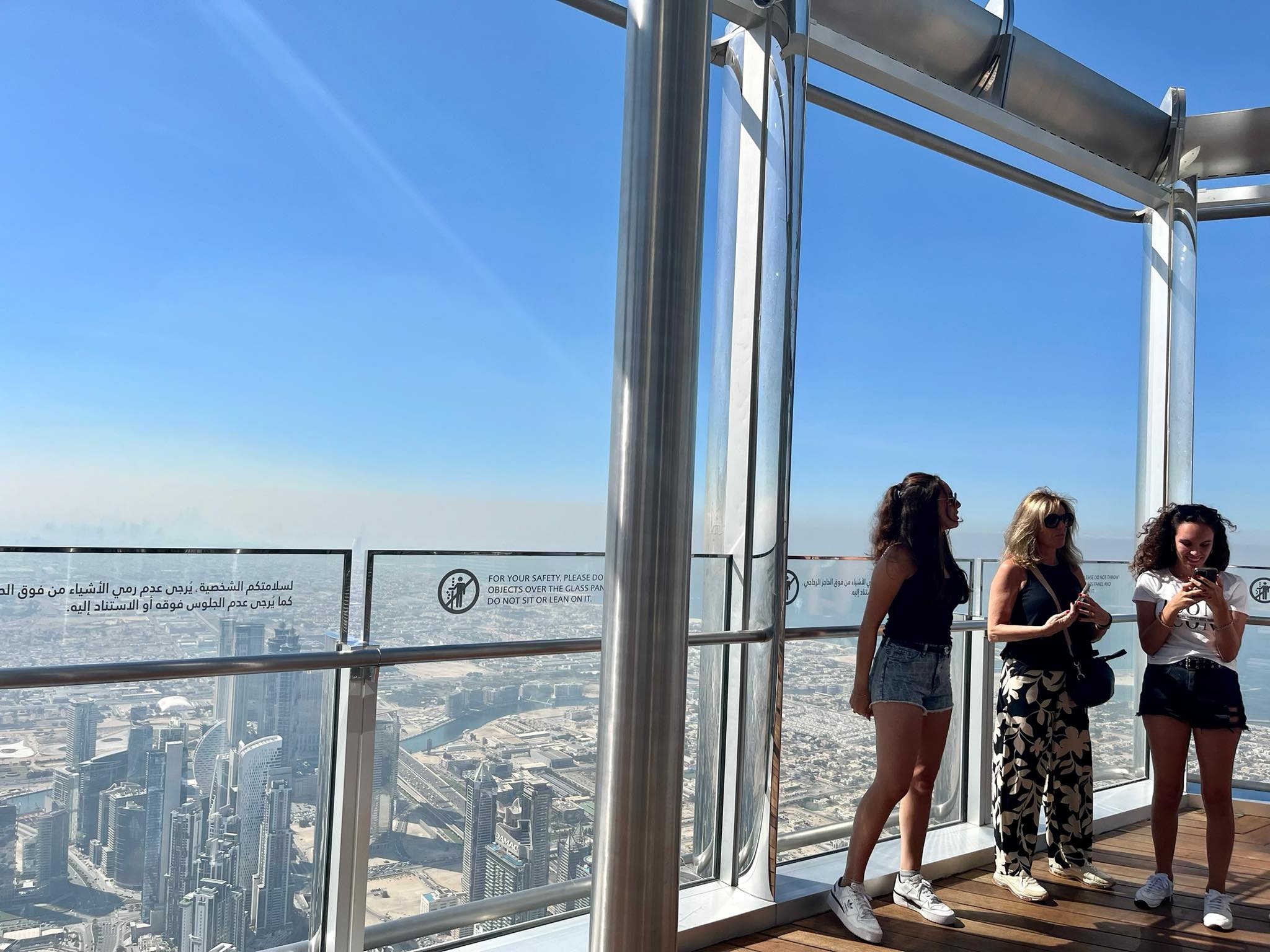 2025 アット・ザ・トップ：ブルジュ・ハリファの125階と124階の「一般入場」、提供元：ブルジュ・ハリファドバイ, アラブ首長国連邦 -Tripadvisor
