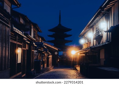 祇園 巽橋付近の夜景写真アールクリエーション