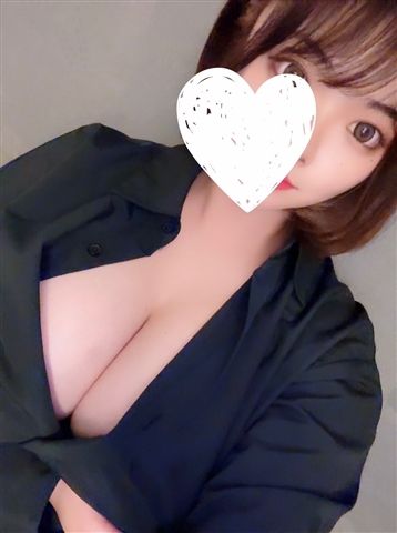 奇跡の美乳エミリちゃん！「恋の胸騒ぎ 日比野店」体験談 : おすすめ！名古屋風俗体験談